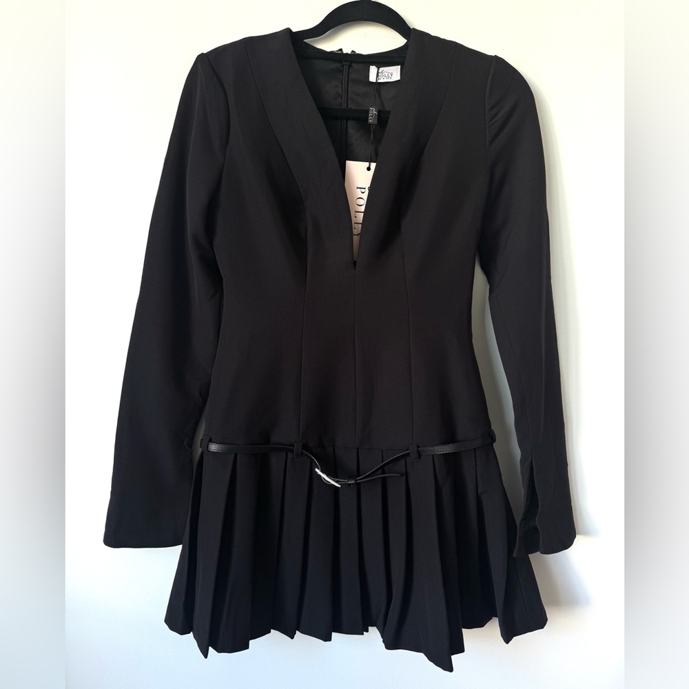 Oh Polly Fiorella Long-Sleeve Pleated Mini Dress in Black - Size 2 - Picture 12 of 15